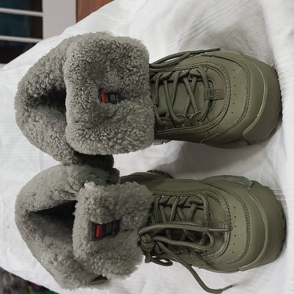 Fila Shoes - Fila Disruptor Shearling Hiking Boots Khaki Green Gray Faux Fur Chunky Sz 7 EUC